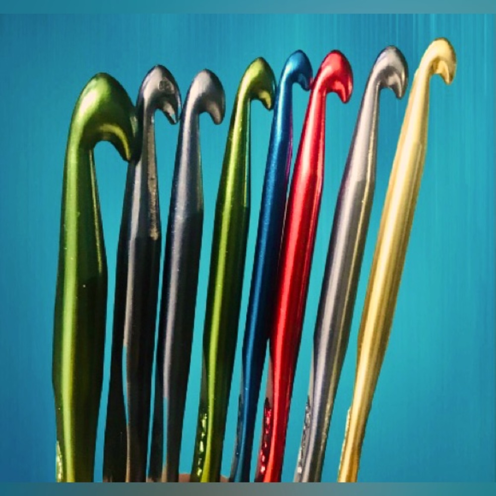 Set of 8 Boye Crochet Hooks / Needles, 6 Sizes (G, H, I, J, K, N)